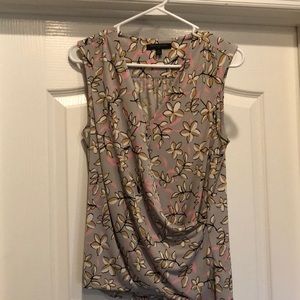 Banana Republic. Sleeveless Blouse. Small